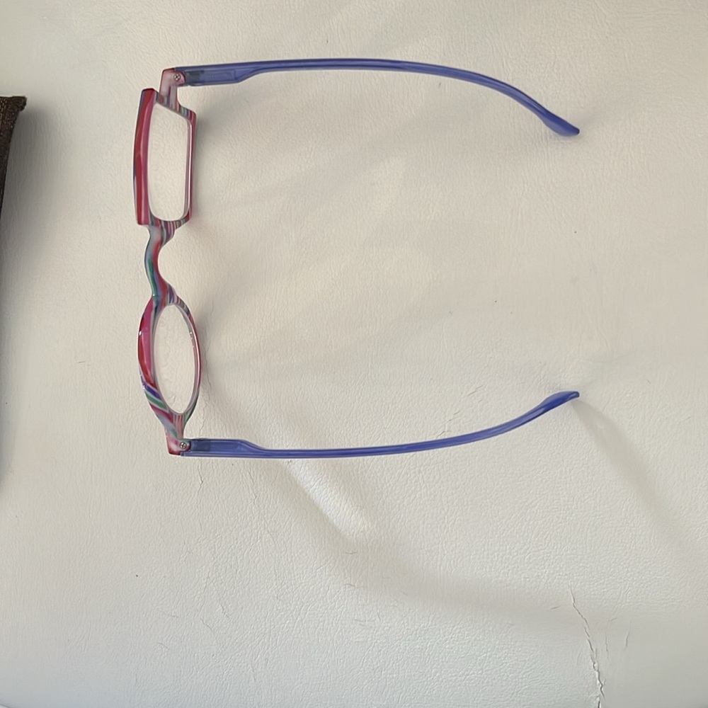 COLORFUL FUN SHAPED +2.00 GLASSES - Picture 6 of 10